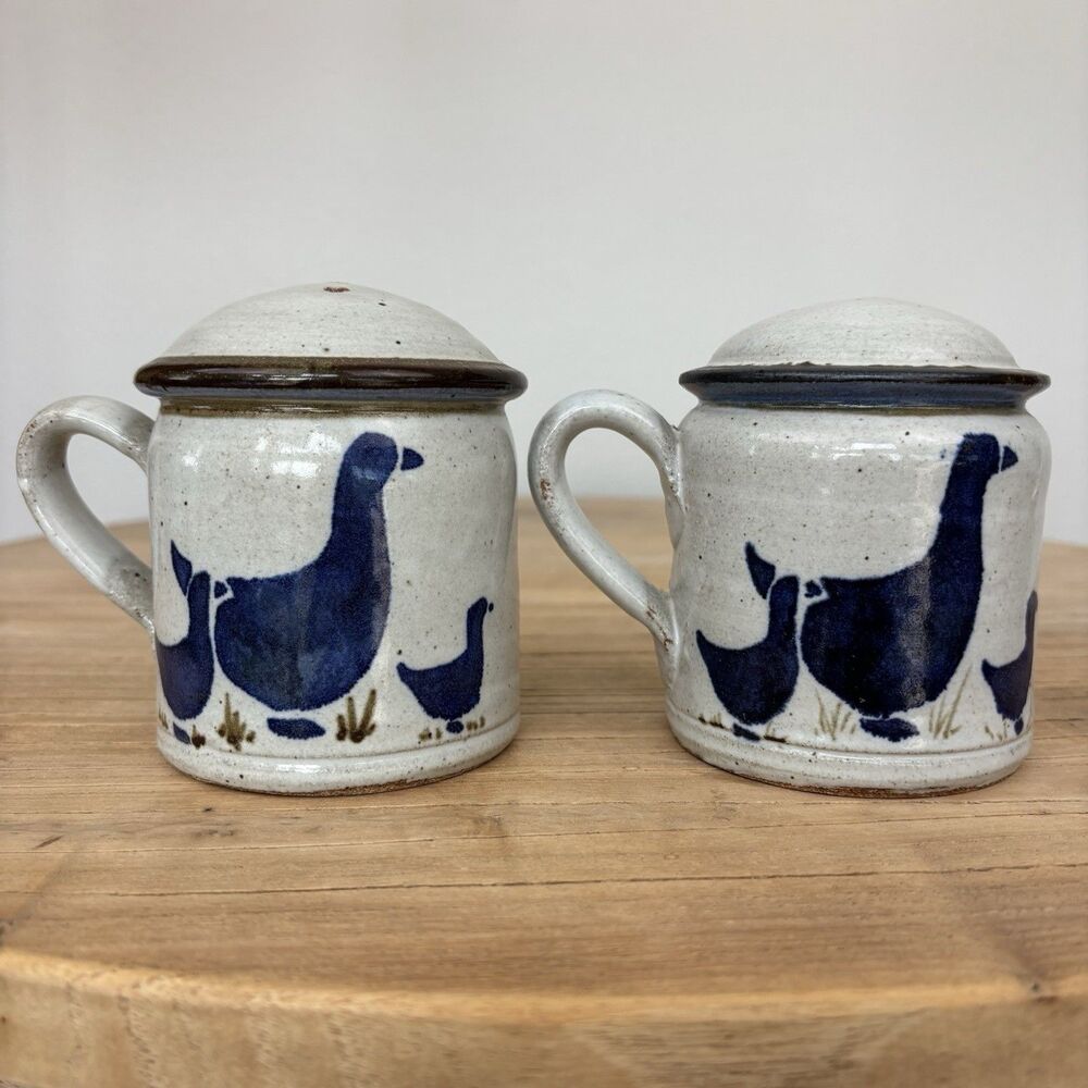 Vtg Stoneware Geese Salt & Pepper Shakers Blue Farmhouse Granny Cottagecore